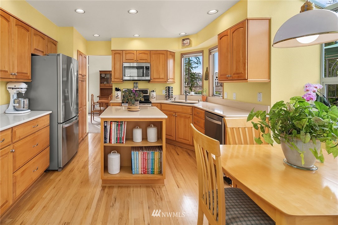 12702 Northeast 200th Place Bothell, WA 98011 - Photo 11 of 22