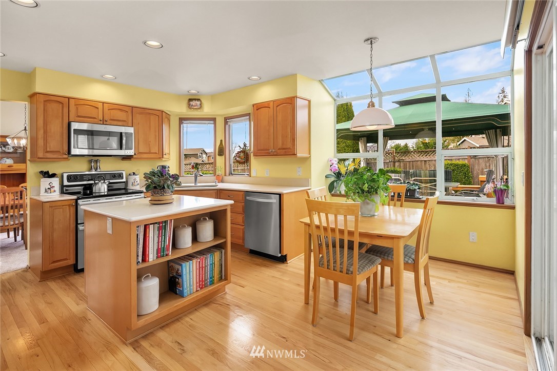 12702 Northeast 200th Place Bothell, WA 98011 - Photo 10 of 22