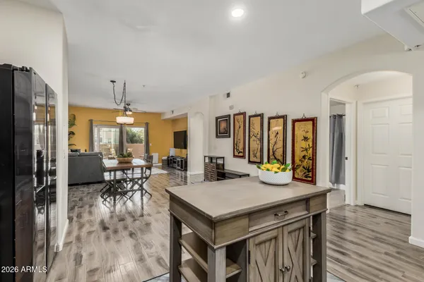 $298,800 | 920 East Devonshire Avenue, Unit 2027, Phoenix, AZ 85014