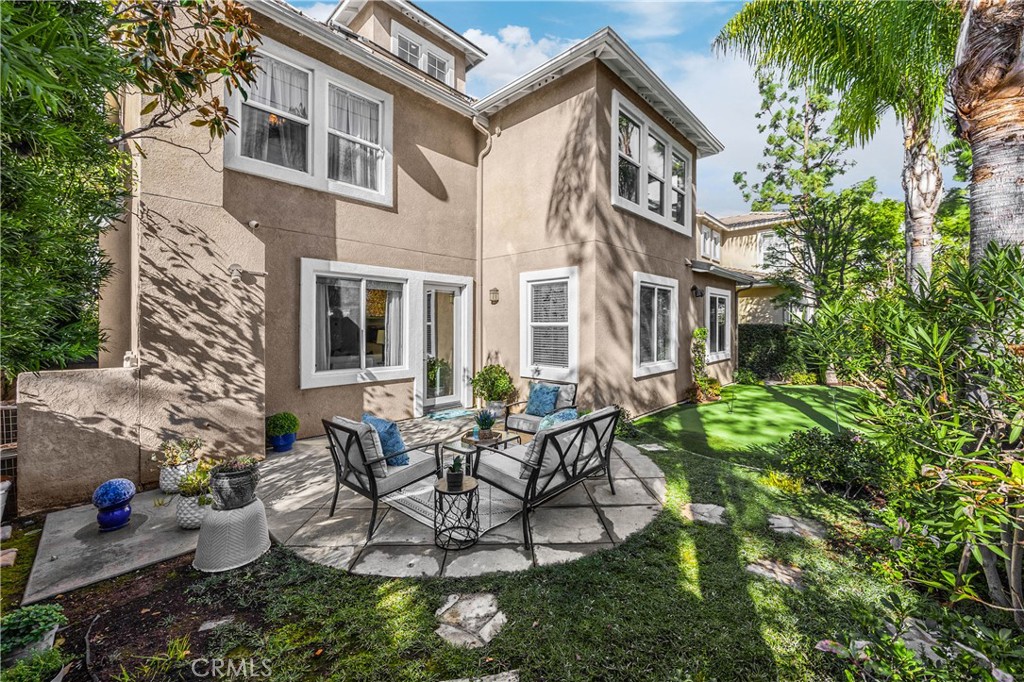 856 Williams Street Brea, CA 92821 - Photo 34 of 47 Patio, putting green, large palm trees