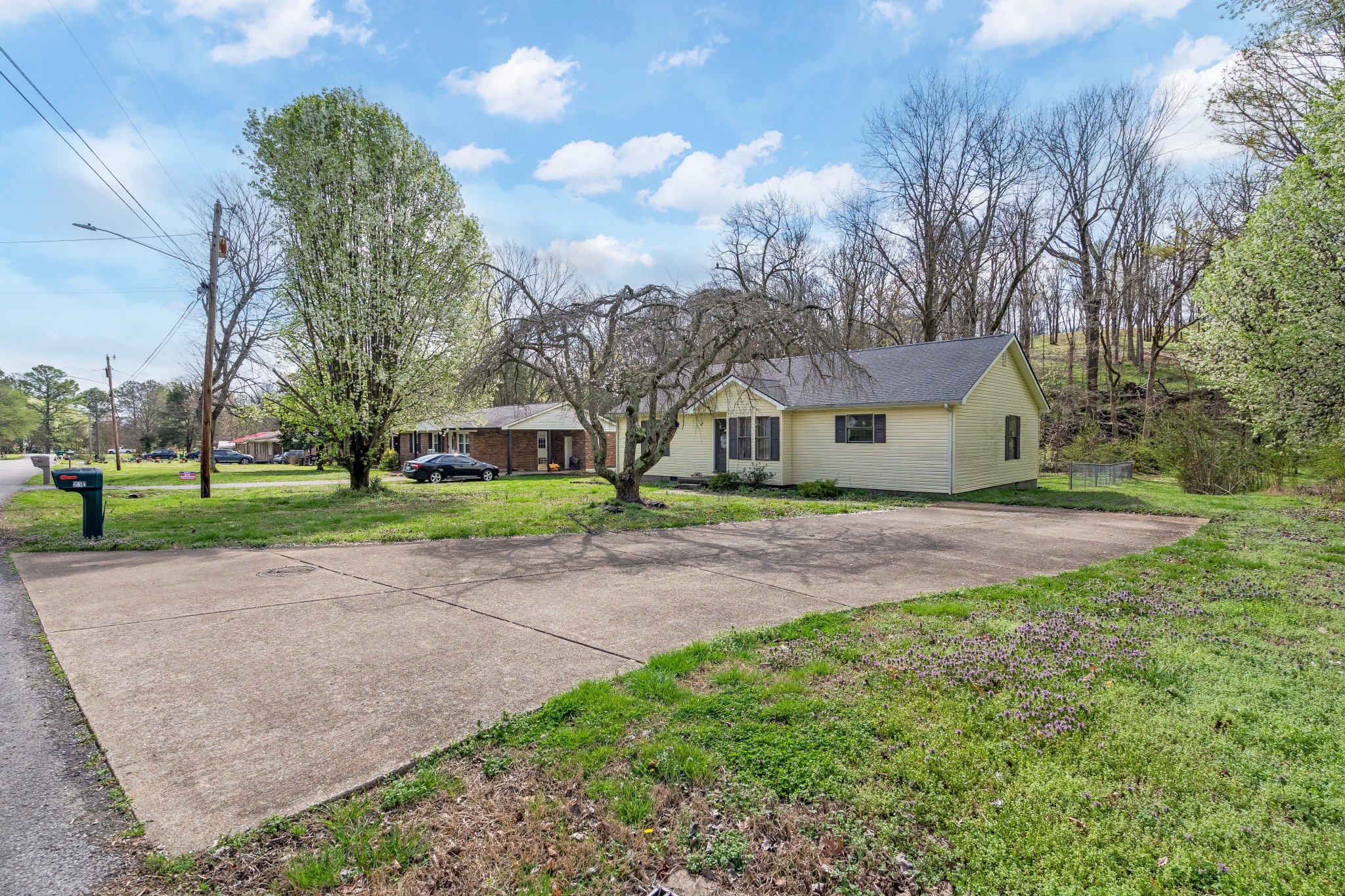 2041 Phillips Street Lewisburg, TN 37091 - Photo 2 of 36