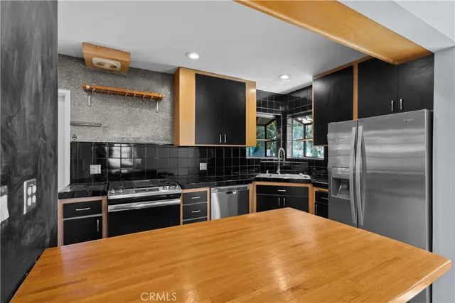 $899,000 | 6443 Bakman Avenue, North Hollywood, CA 91606