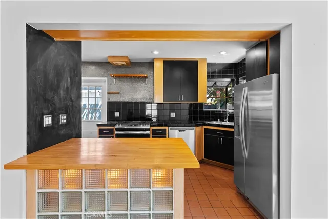 $899,000 | 6443 Bakman Avenue, North Hollywood, CA 91606