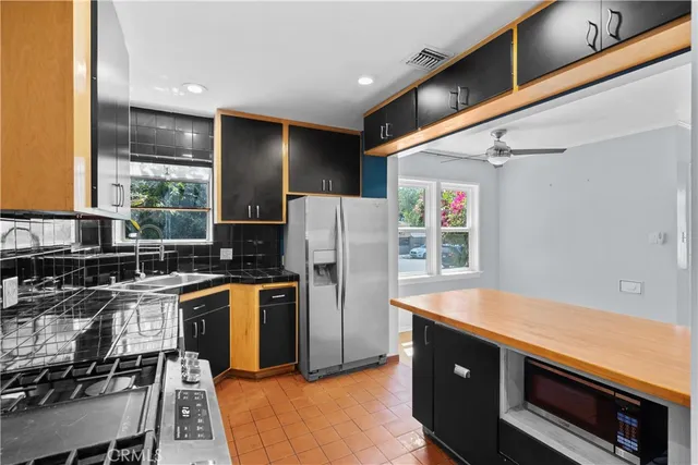 $899,000 | 6443 Bakman Avenue, North Hollywood, CA 91606