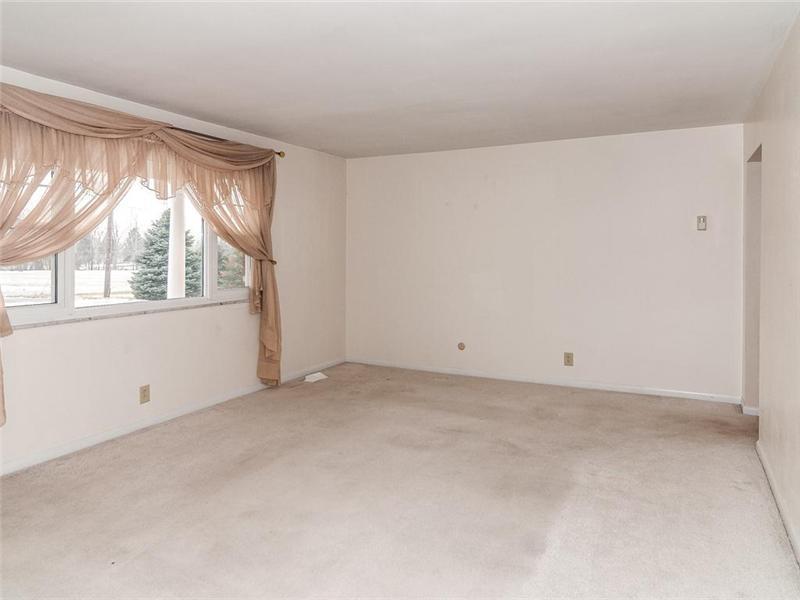9902 Vandergriff Road Indianapolis, IN 46239 - Photo 3 of 24