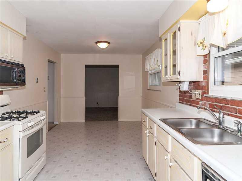 9902 Vandergriff Road Indianapolis, IN 46239 - Photo 9 of 24