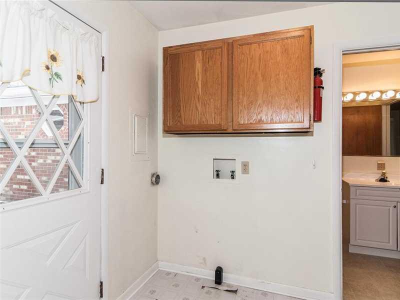 9902 Vandergriff Road Indianapolis, IN 46239 - Photo 10 of 24