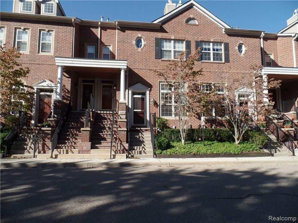 16896 Farmington Road, Unit 39 Livonia, MI 48154 - Photo 1 of 12 SAM_0420.JPG