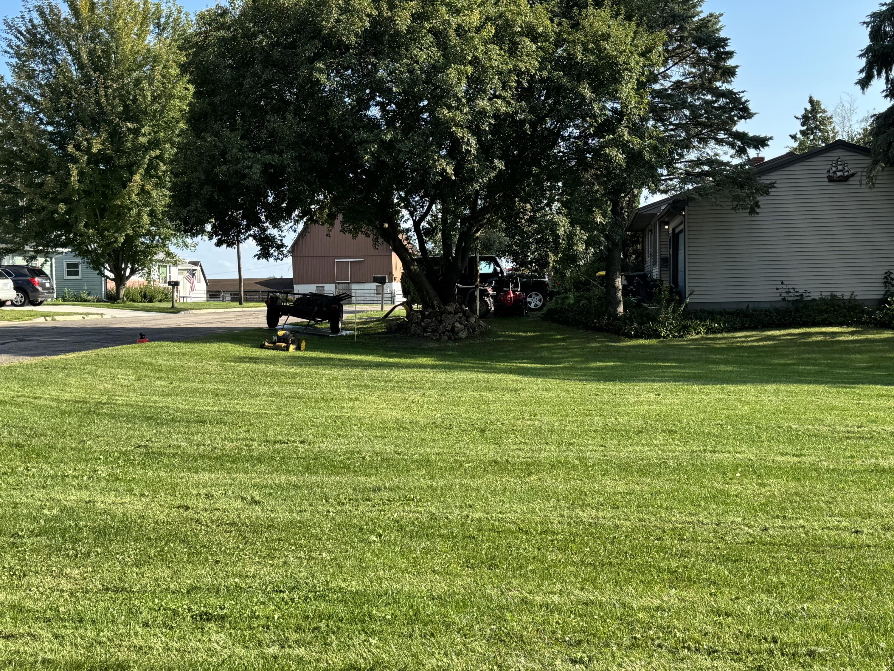 418 Monroe Street East Caledonia, MN 55921 - Photo 2 of 11 IMG_0930