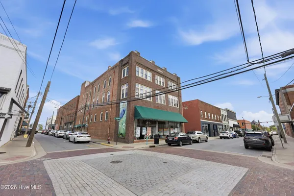 $2,200 | 603 East 2 E Colonial Avenue, Elizabeth City, NC 27909