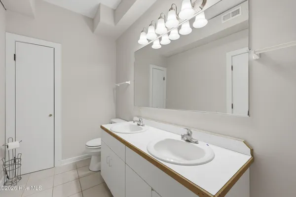 $2,200 | 603 East 2 E Colonial Avenue, Elizabeth City, NC 27909