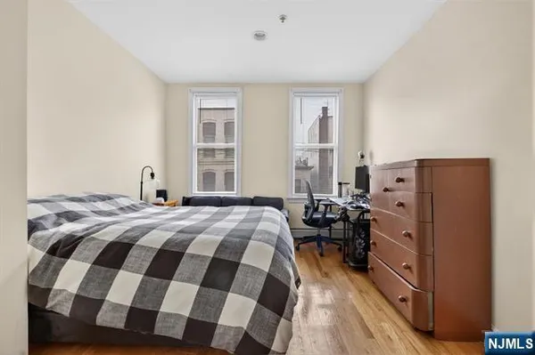 $399,000 | 358 3rd Street, Unit 3R, Hoboken, NJ 07030