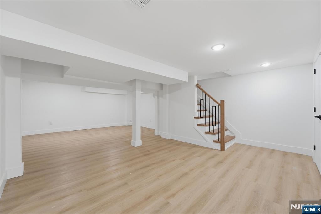 275 Longview Road Union, NJ 07083 - Photo 39 of 43