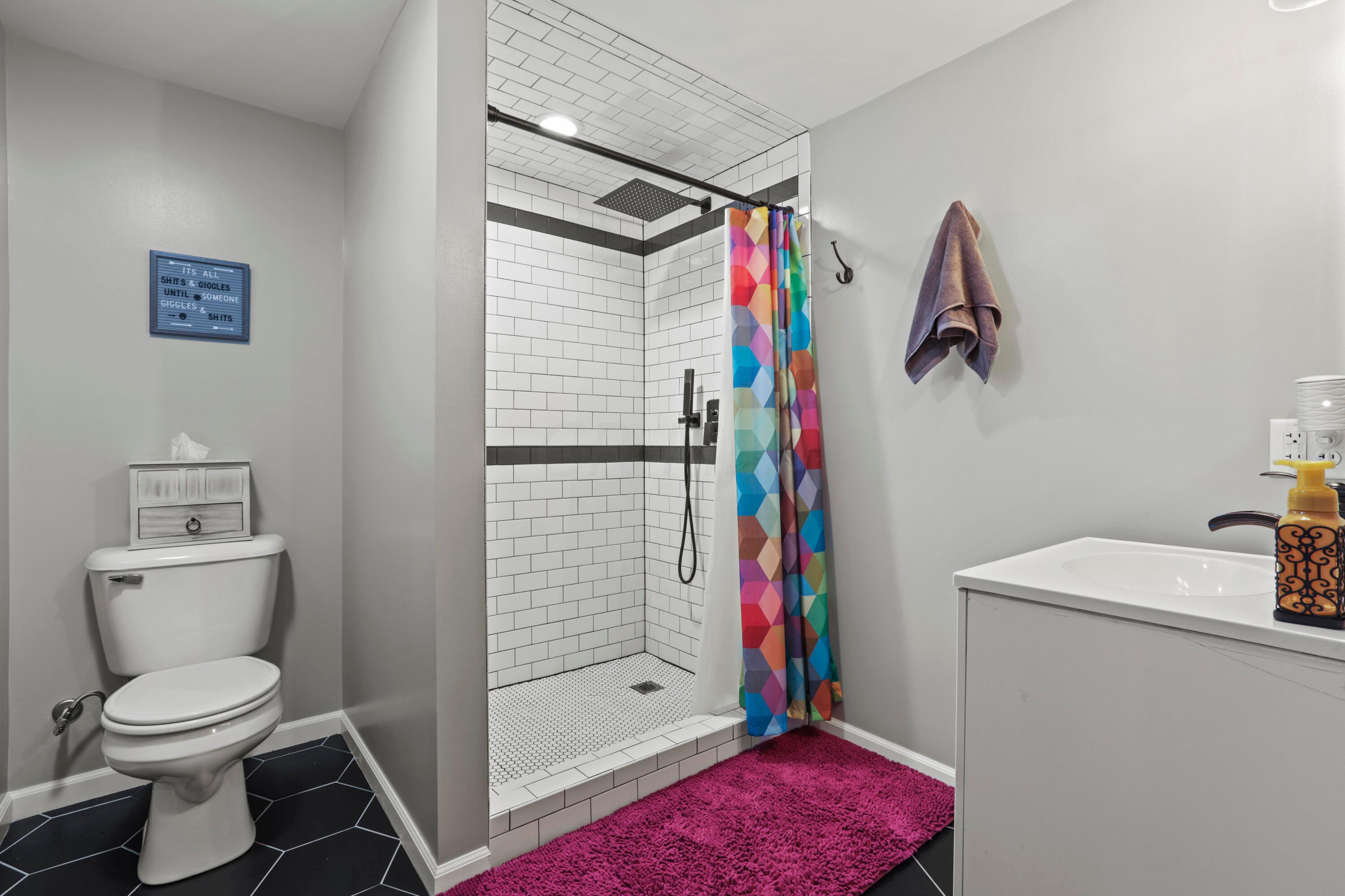 1030 Williams Road Columbus, OH 43207 - Photo 22 of 39 Second Bathroom