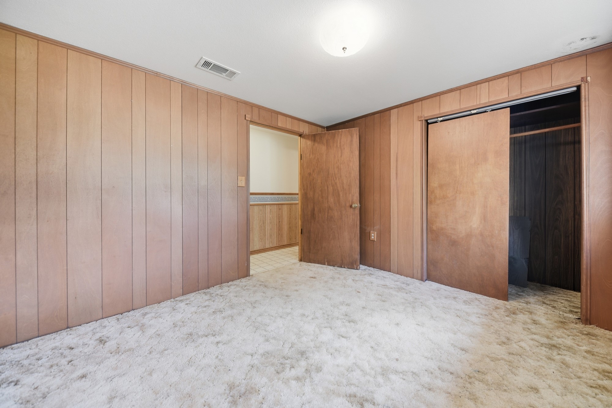 2514 Finke Road Round Top, TX 78954 - Photo 20 of 50 Left Side Bedroom 2B
