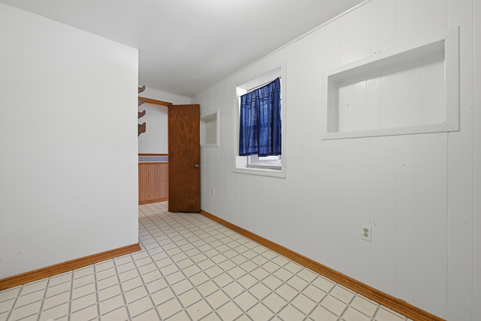 2514 Finke Road Round Top, TX 78954 - Photo 28 of 50 Left Side Office B