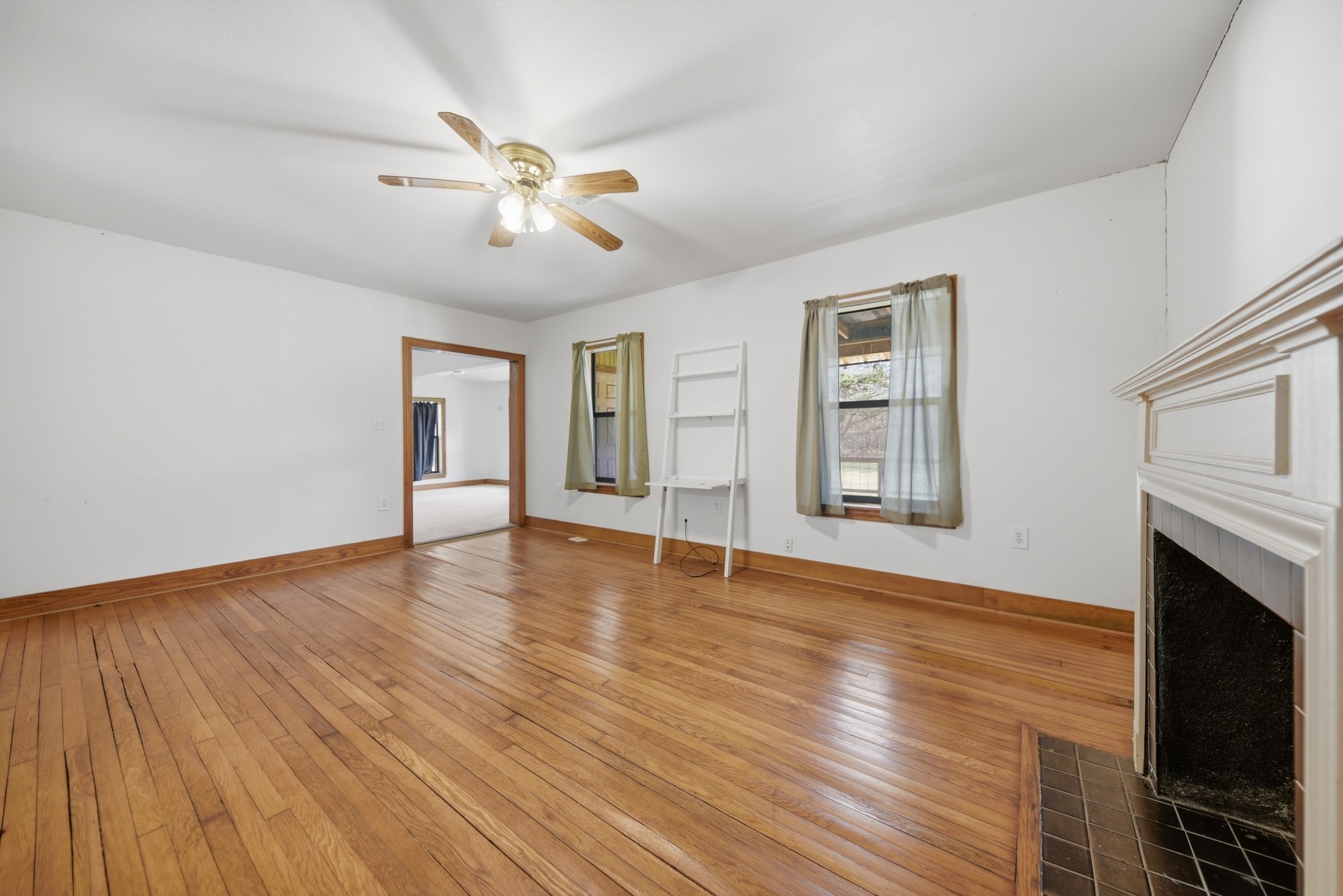 2514 Finke Road Round Top, TX 78954 - Photo 43 of 50 Right Side Living C