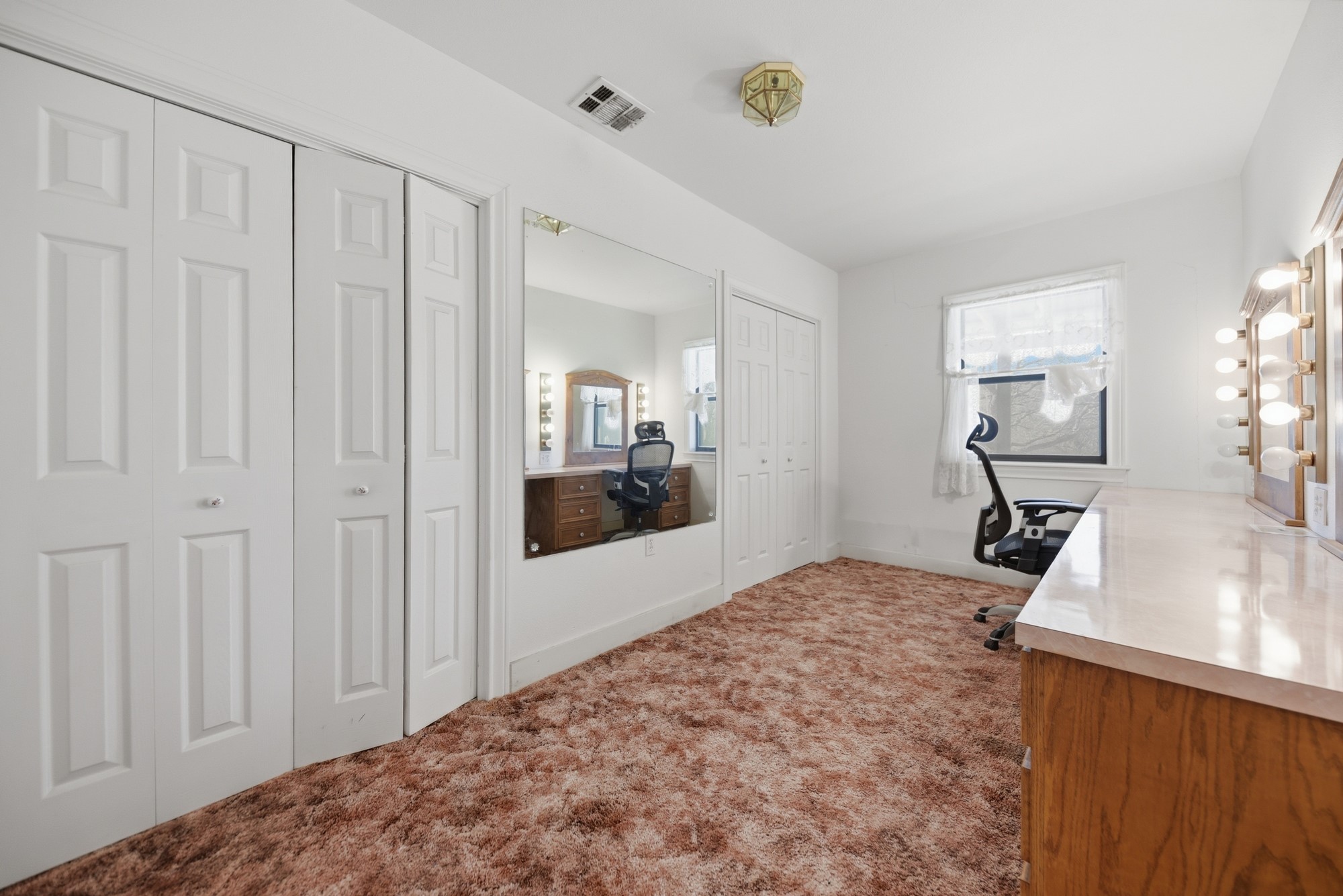 2514 Finke Road Round Top, TX 78954 - Photo 45 of 50 Right Side Vanity Room/Studio B