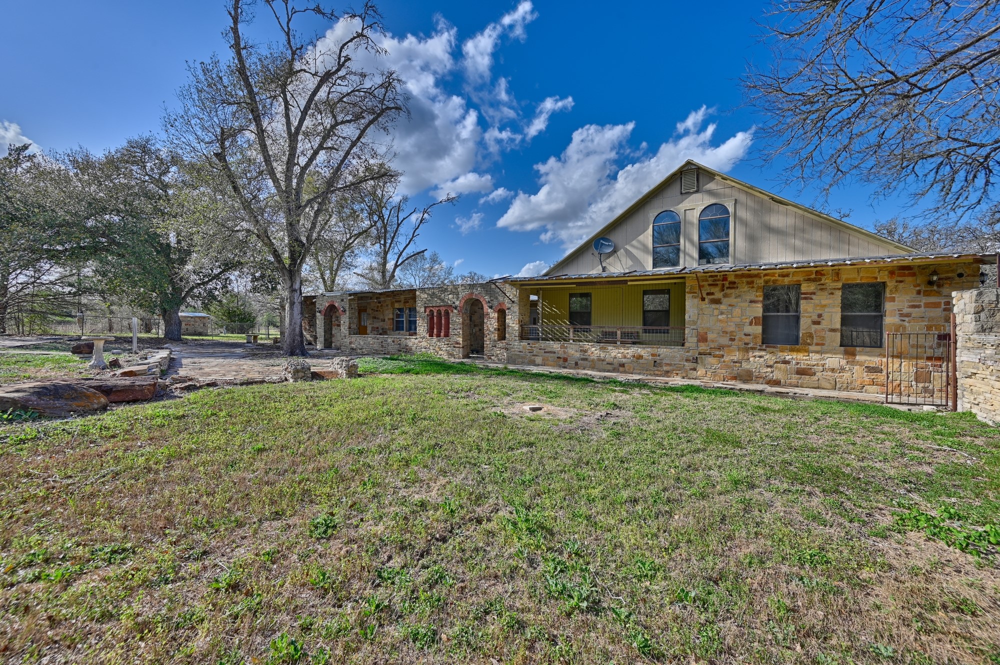 2514 Finke Road Round Top, TX 78954 - Photo 6 of 50 Exterior House Front Right