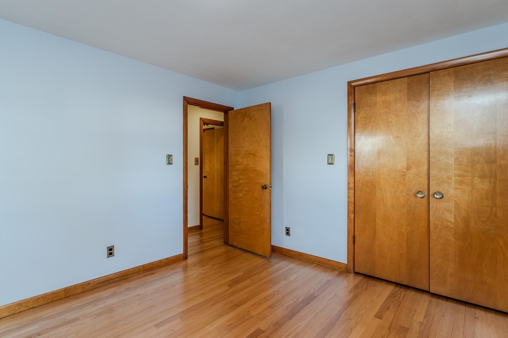 99 Rosewell Street Springfield, MA 01109 - Photo 22 of 33