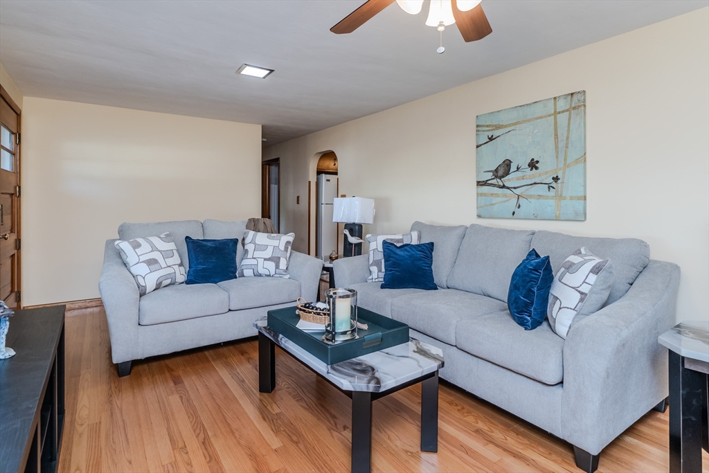 99 Rosewell Street Springfield, MA 01109 - Photo 6 of 33