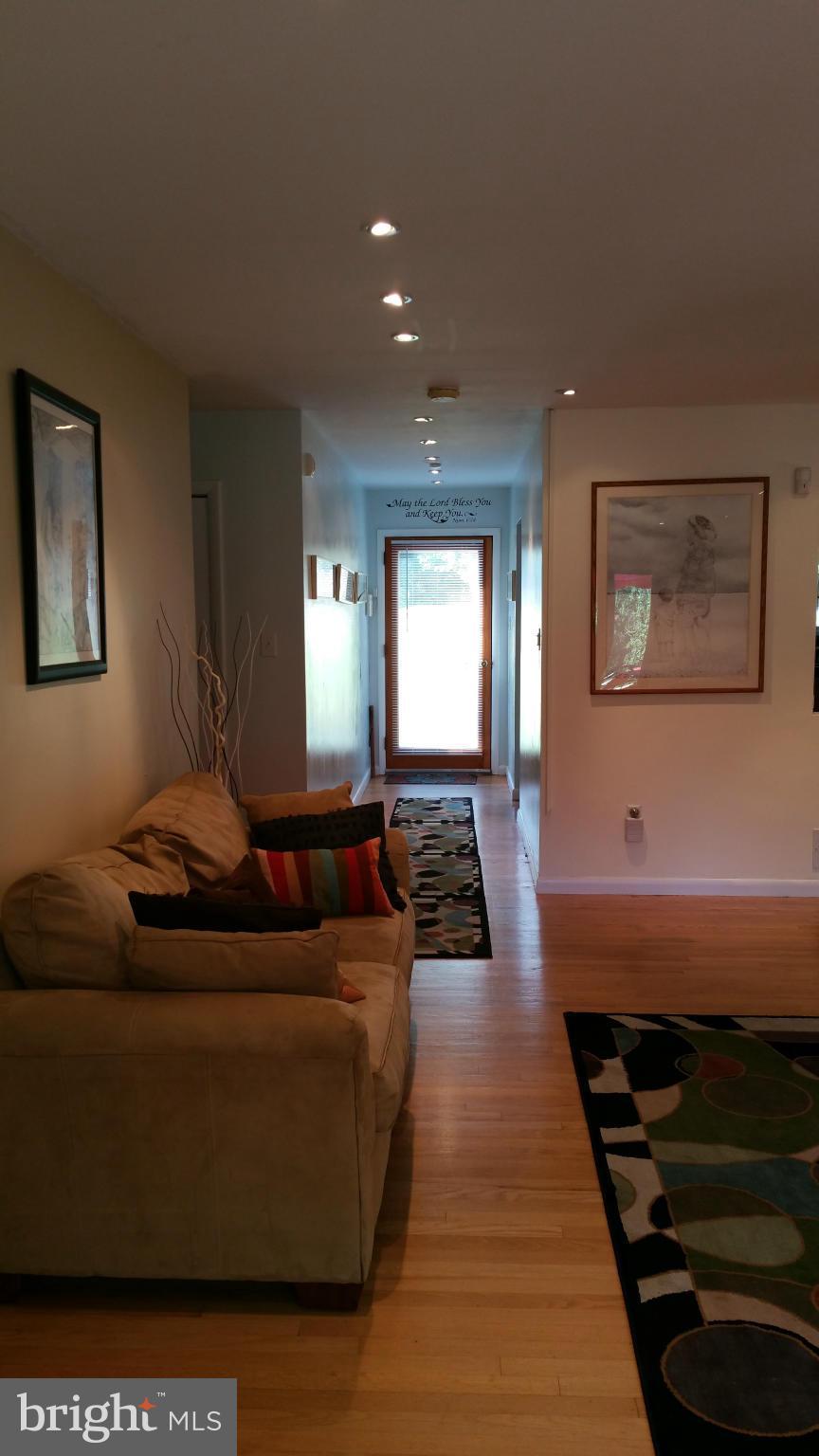 4874 Long View Road Camp Springs, MD 20748 - Photo 17 of 28 Living Room