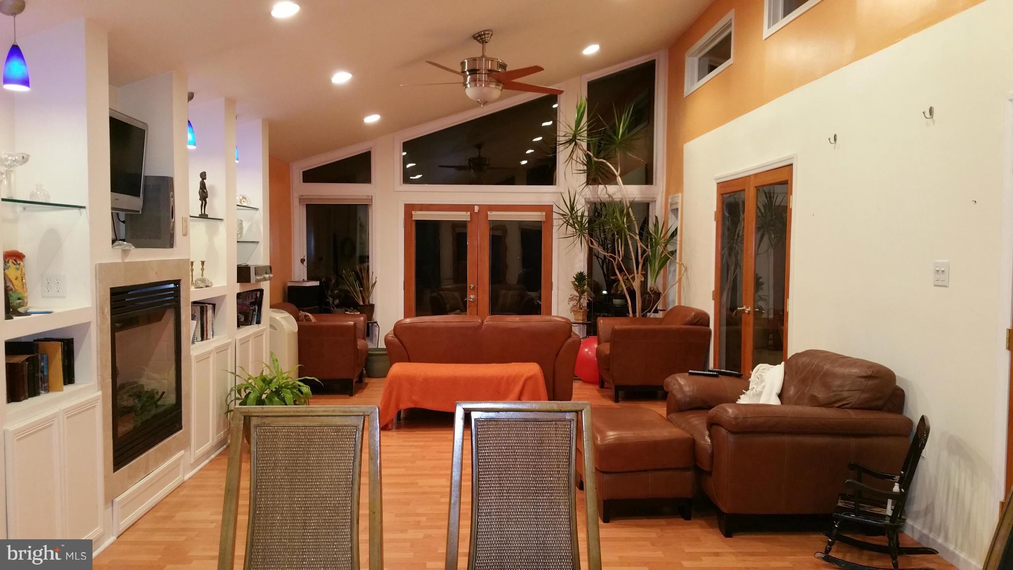 4874 Long View Road Camp Springs, MD 20748 - Photo 20 of 28 Family Room