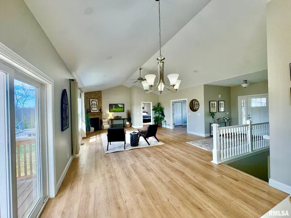 $599,900 | 107 Samuel Court, Washington, IL 61571