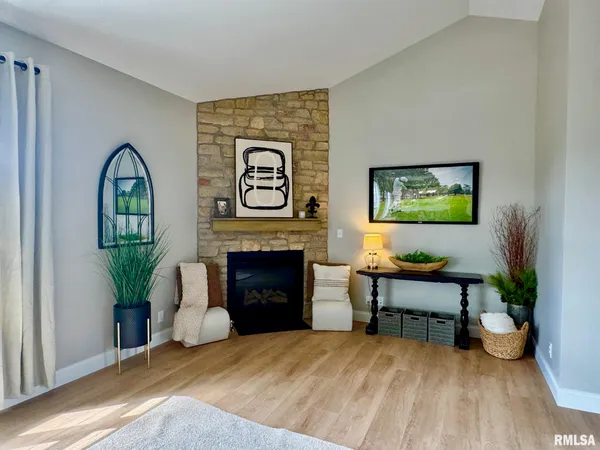 $599,900 | 107 Samuel Court, Washington, IL 61571