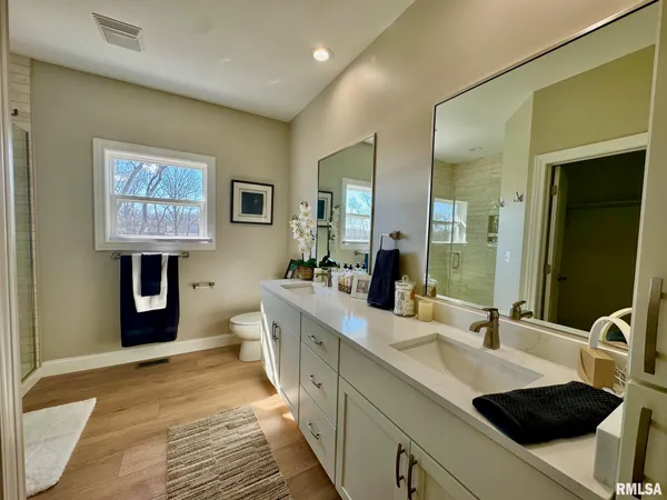 $599,900 | 107 Samuel Court, Washington, IL 61571
