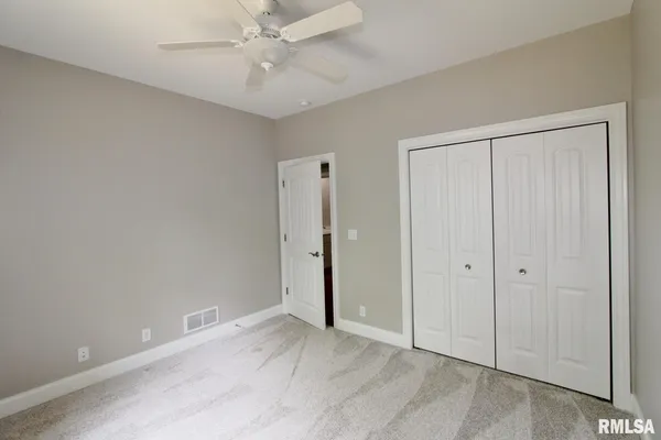 $599,900 | 107 Samuel Court, Washington, IL 61571