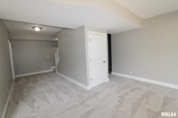 $599,900 | 107 Samuel Court, Washington, IL 61571