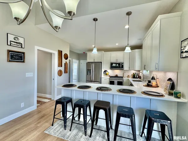 $599,900 | 107 Samuel Court, Washington, IL 61571