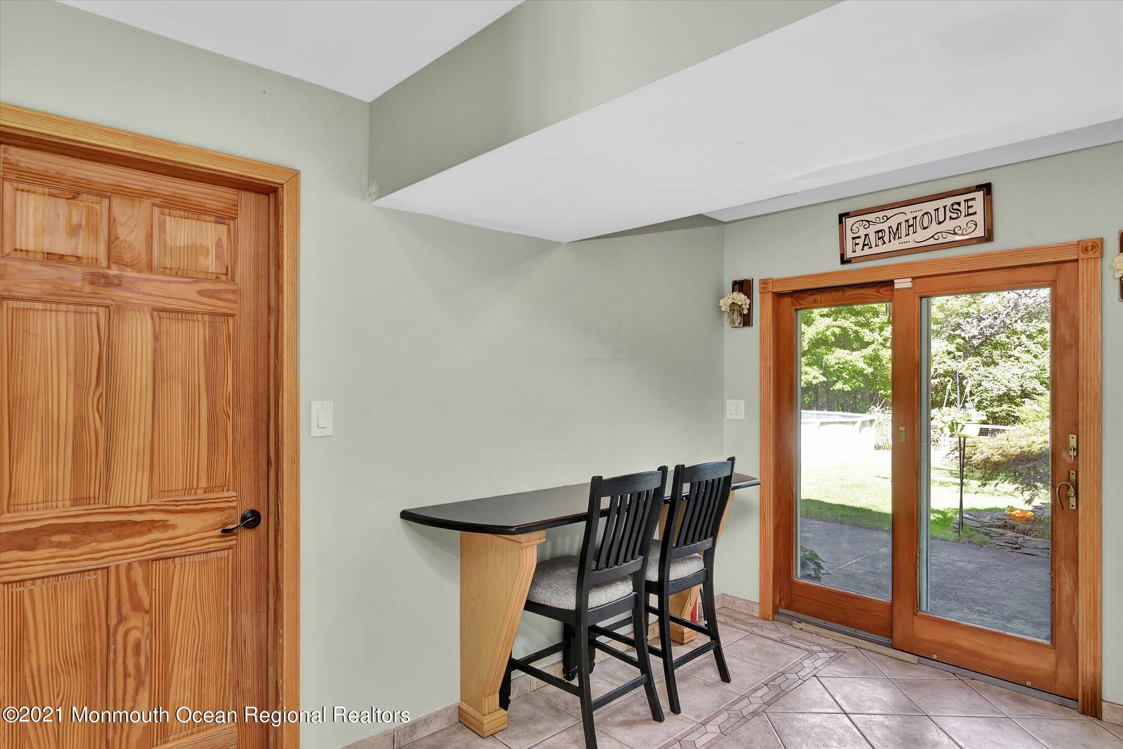 74 Higgins Road Old Bridge, NJ 08857 - Photo 6 of 29 09-Kitchen