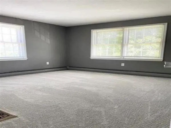 $2,300 | 7 Autumn Leaf Drive, Unit 11, Nashua, NH 03060