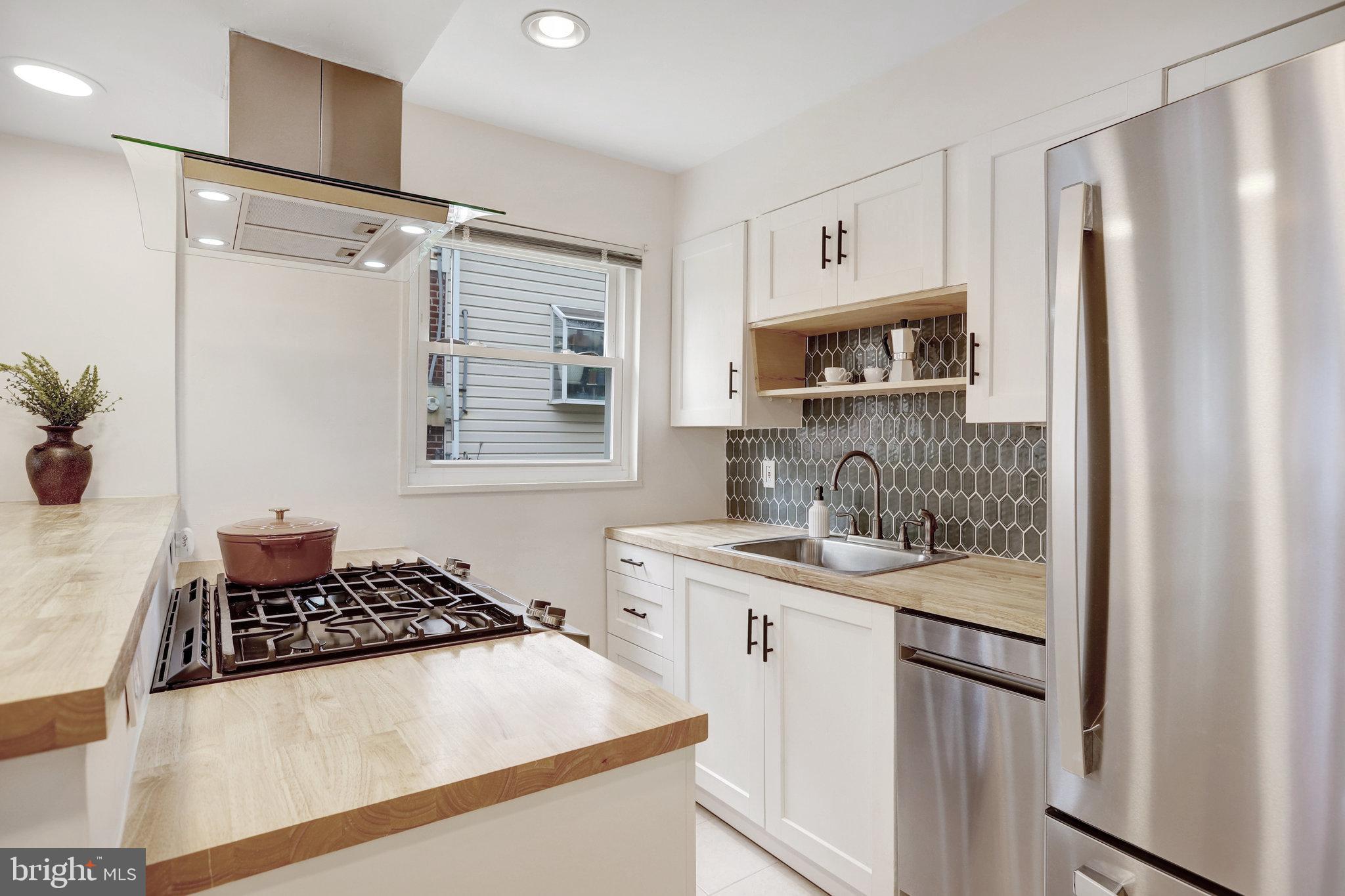 12712 Holdridge Road Silver Spring, MD 20906 - Photo 7 of 28