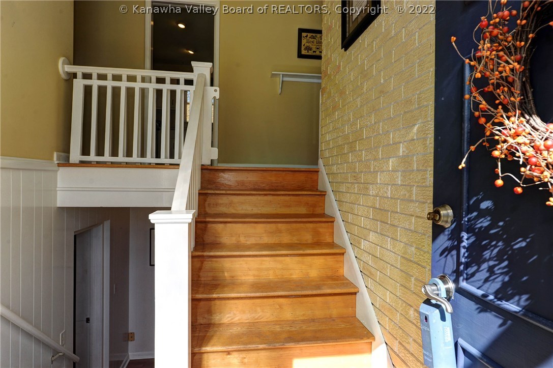 1819 Huber Road Charleston, WV 25314 - Photo 3 of 28 Gallery Image 3