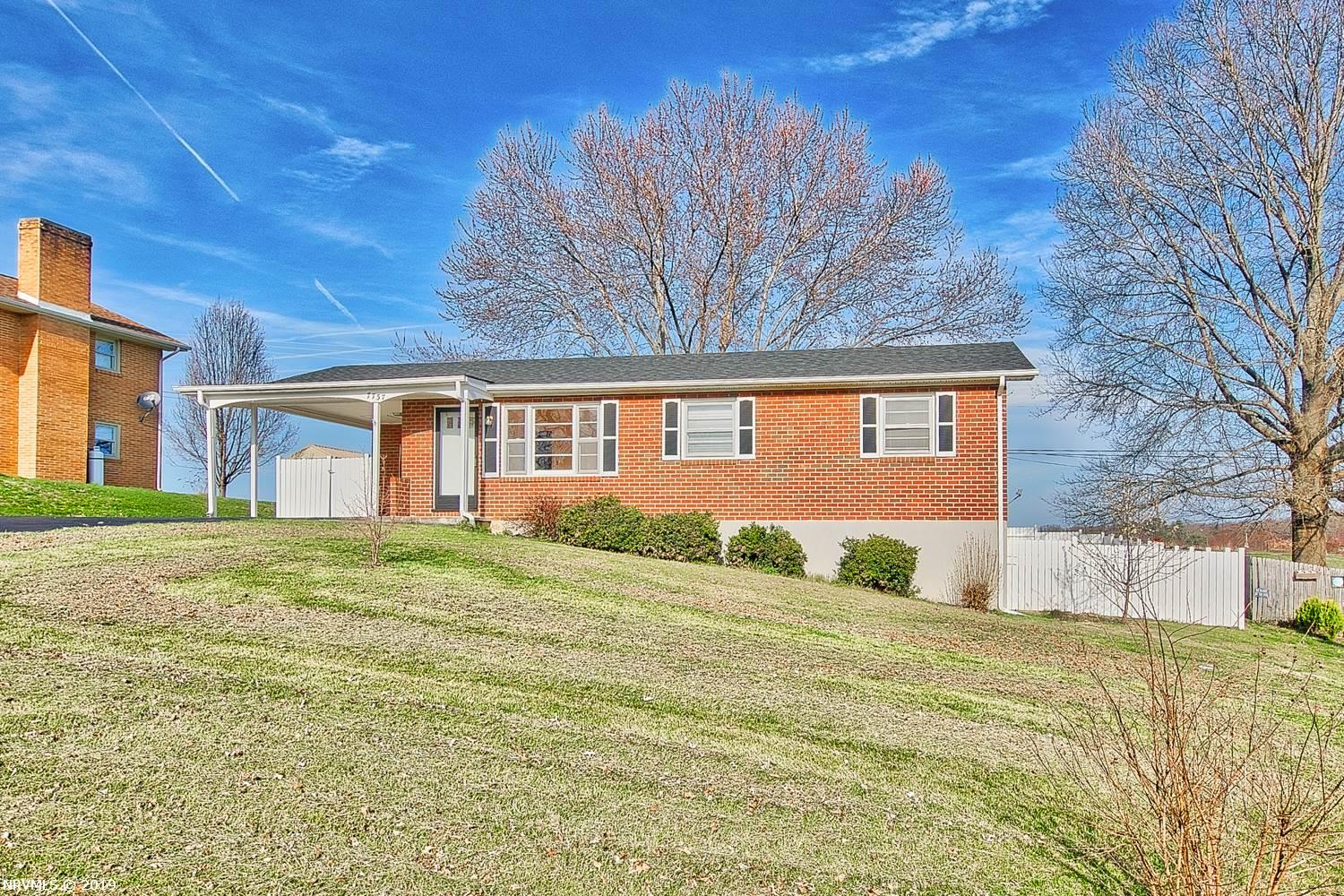 7737 Brandon Road Radford, VA 24141 - Photo 3 of 58 Gallery Image 3