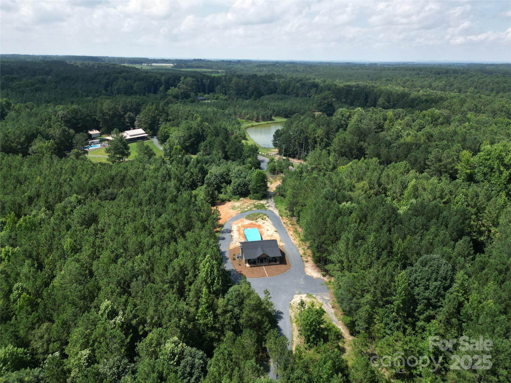 425 Martin Road Wadesboro, NC 28170 - Photo 4 of 42 Gallery Image 4