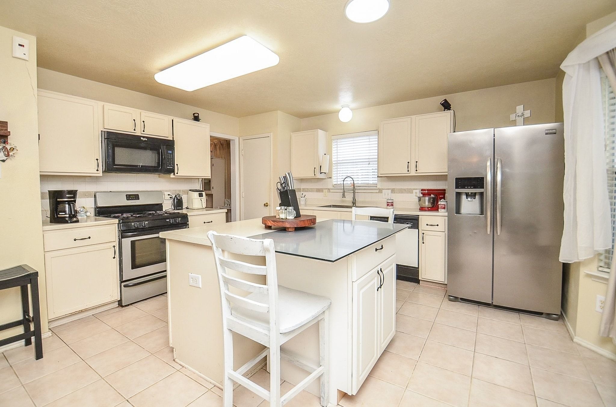 1207 Gerona Boulevard Rosenberg, TX 77471 - Photo 11 of 34