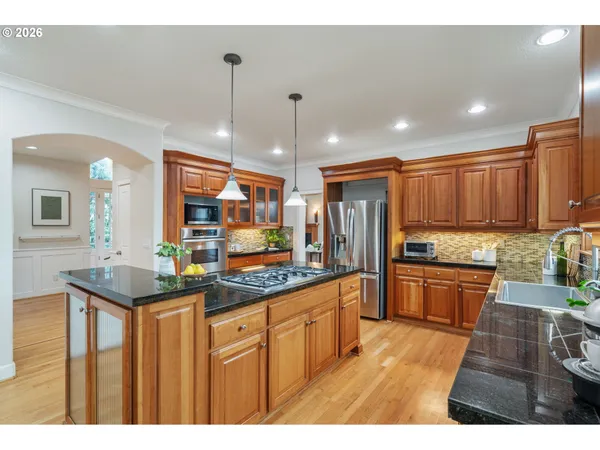 $1,195,000 | 31286 Willamette Way West, Wilsonville, OR 97070