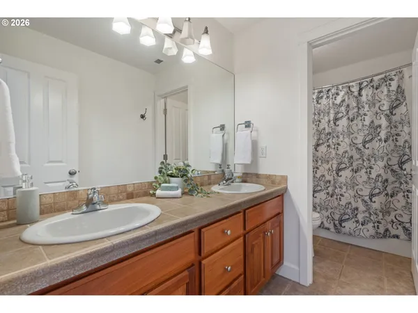 $1,195,000 | 31286 Willamette Way West, Wilsonville, OR 97070