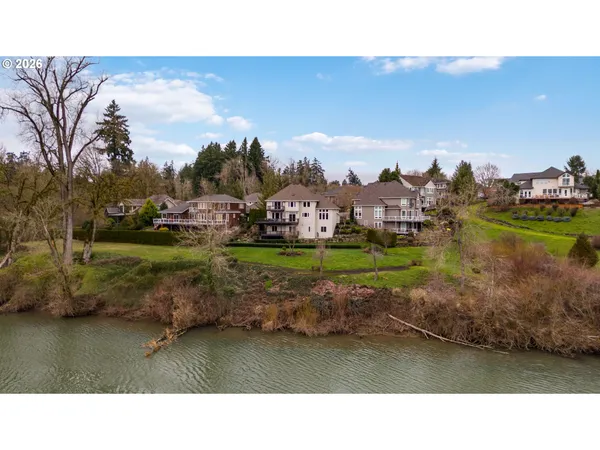 $1,195,000 | 31286 Willamette Way West, Wilsonville, OR 97070