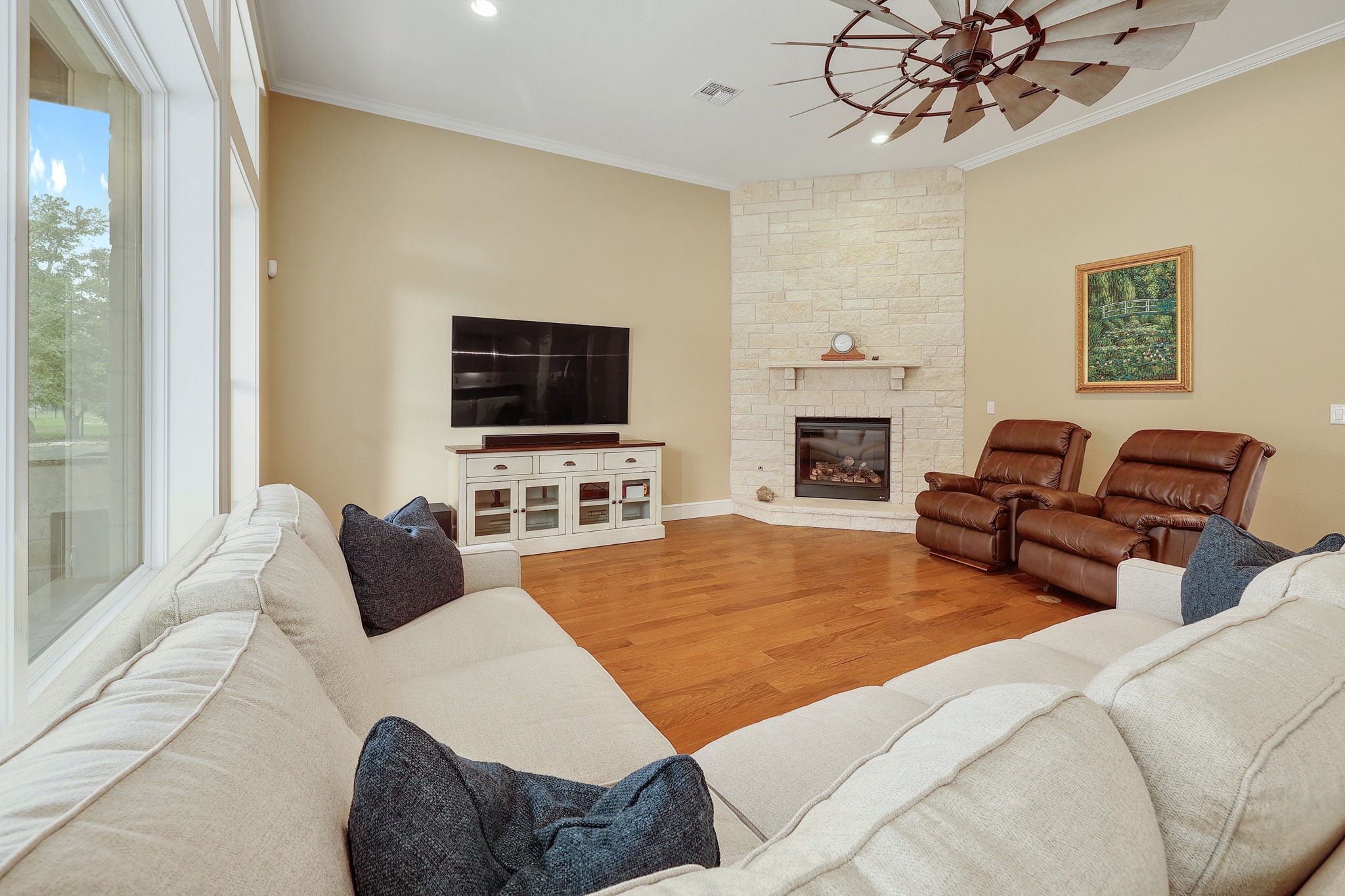 105 Arrowhead Road Georgetown, TX 78633 - Photo 11 of 40