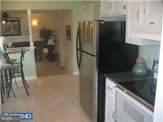 211 Sharrow Vale Road Delran, NJ 08075 - Photo 7 of 9