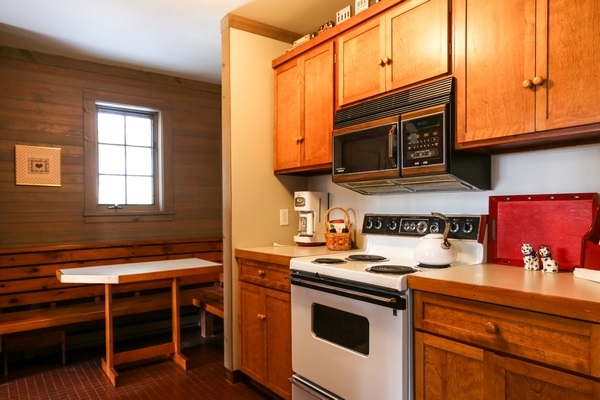 211 Cold Spring Road Shaftsbury, VT 05257 - Photo 11 of 36 Gallery Image 11
