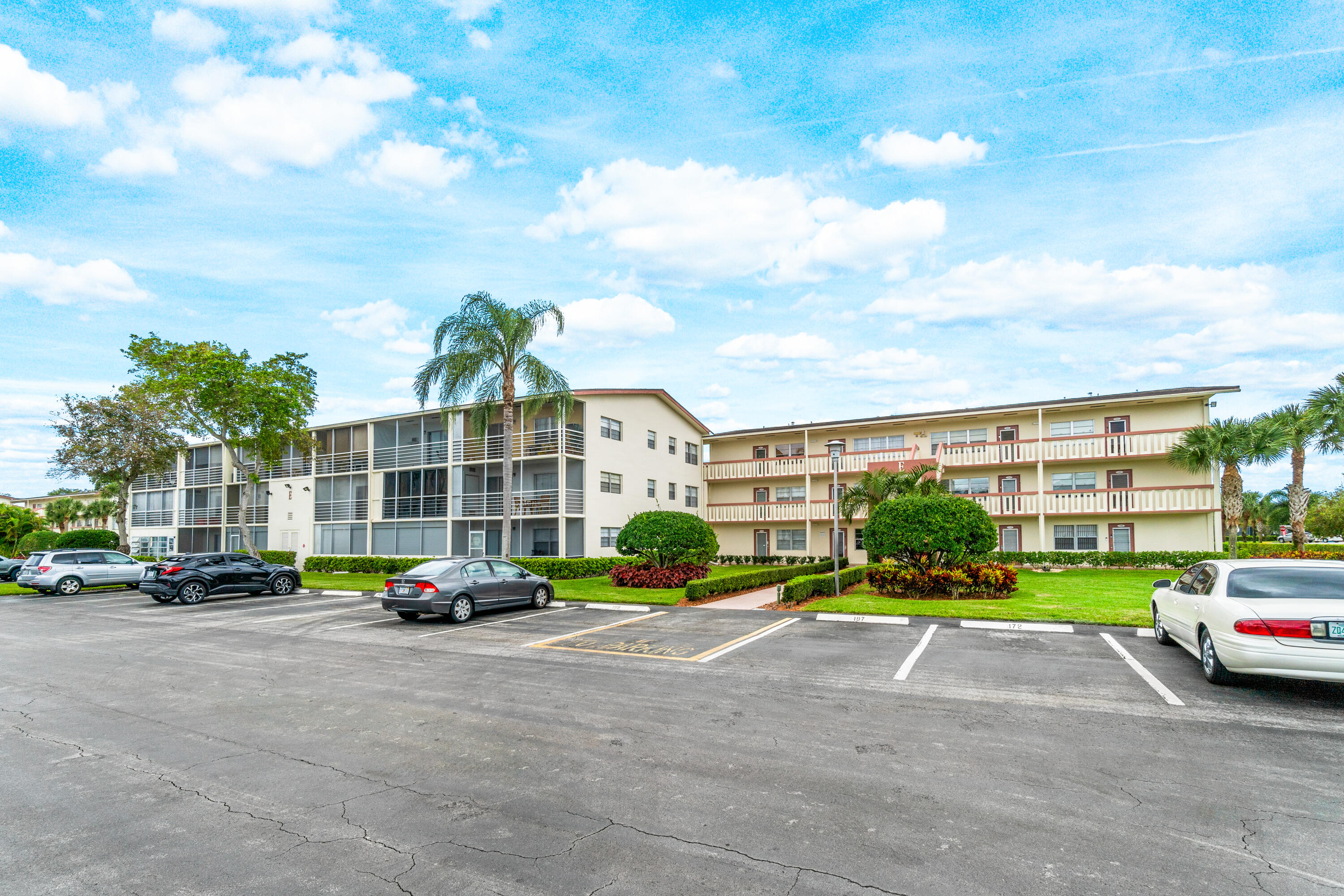 204 Preston Way, Unit E Boca Raton, FL 33434 - Photo 2 of 14 Preston Building Pic