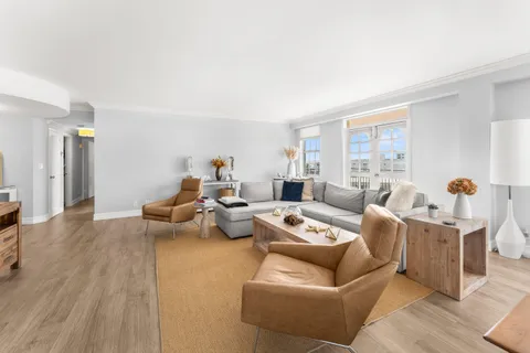 $599,000 | 3475 South Ocean Boulevard, Unit 6010, Palm Beach, FL 33480