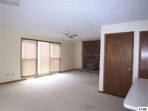 10647 Hewitt Road Brooklyn, MI 49230 - Photo 9 of 13 945545-8.JPG