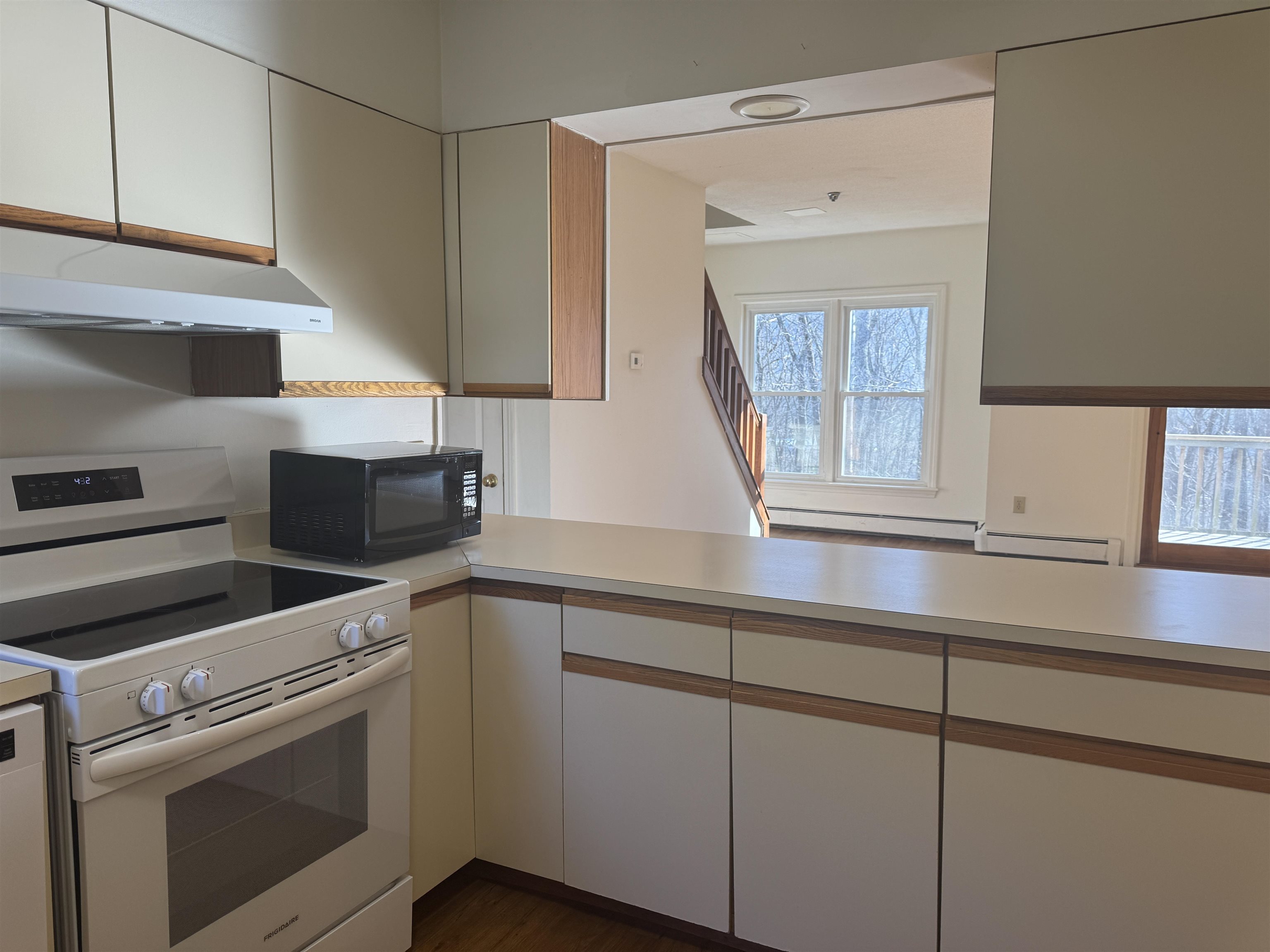40 Wolf Road, Unit 16 Lebanon, NH 03766 - Photo 10 of 16 Gallery Image 10